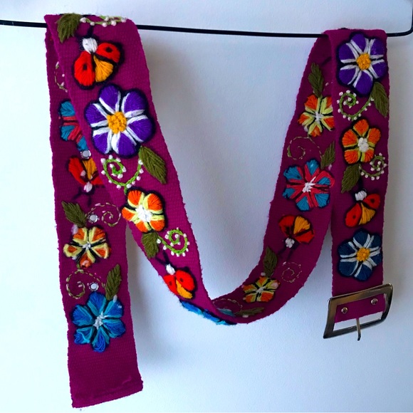 Artesanal Peruvian Belt - Picture 1 of 15